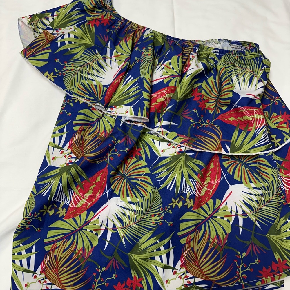 SHEIN Multicolor Leaf Print top